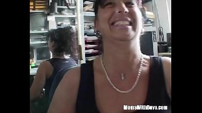 Momswithboys office fuck with mature brunette slut