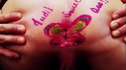 Il mio culo dipinto come una farfalla