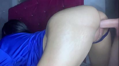 Giovane coppia appassionata che fa sesso