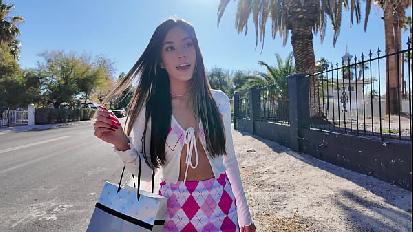 Non vedeva l ora di dipingermi la faccia sull autobus