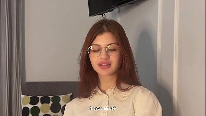 La mia studentessa è troppo sexy amico