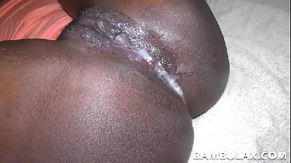 Doppia sborrata interrazziale di fila