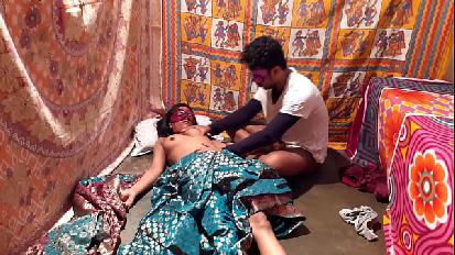 Insoddisfatto sposato caldo sesso bhabhi con il suo ex fidanzato ha bisogno di piacere desi