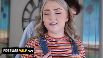 La matrigna calda sydney paige e la fidanzata carina eva nyx lasciano che lo stallone arrapato le usi gratis