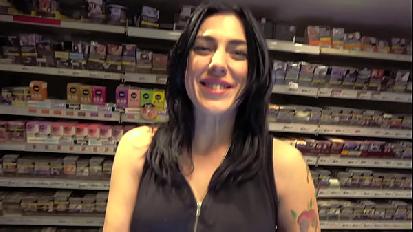 Sabrina bella italiana vuole un bel cazzo francese