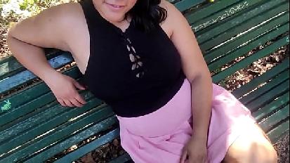 Una studentessa accetta di fare sesso a pagamento con un uomo sconosciuto