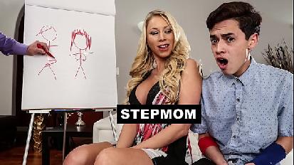 La matrigna katie morgan aiuta juan el caballo loco a perdere la verginità